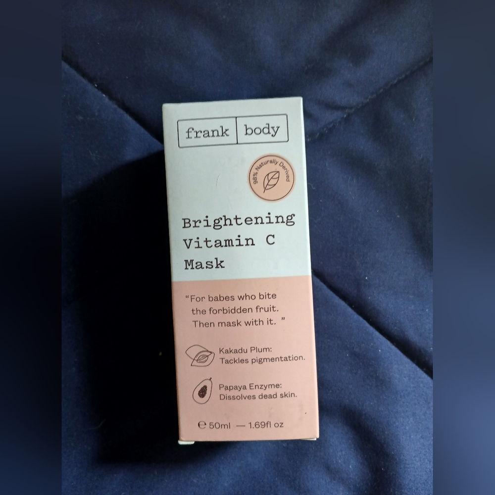 Frank Body Brightening Vitamin C Mask - Pink and White